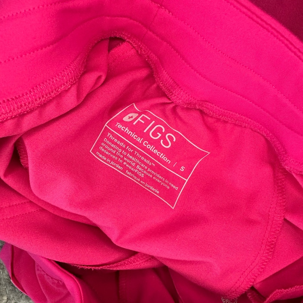 Figs Shocking Pink Zamora Jogger Scrub Pant. - Picture 2 of 3